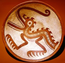 Ciotola che raffigura un mostro composito con elementi di uccello e coccodrillo, da Cative, Sona, provincia di Veraguas, Panama, stile Primo Cocle